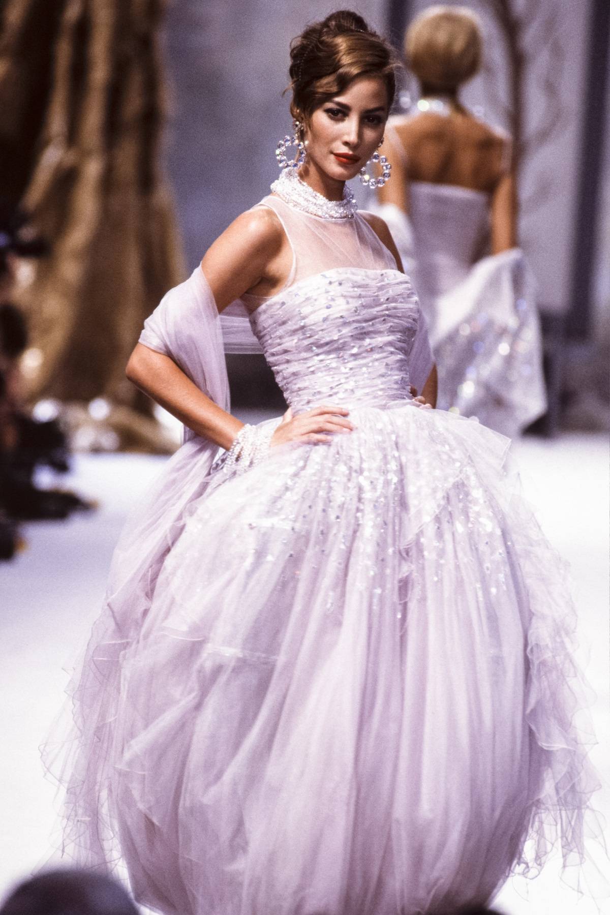 Christy Turlington na pokazie Chanel Couture jesień-zima 1991-92, Fot. Getty Images