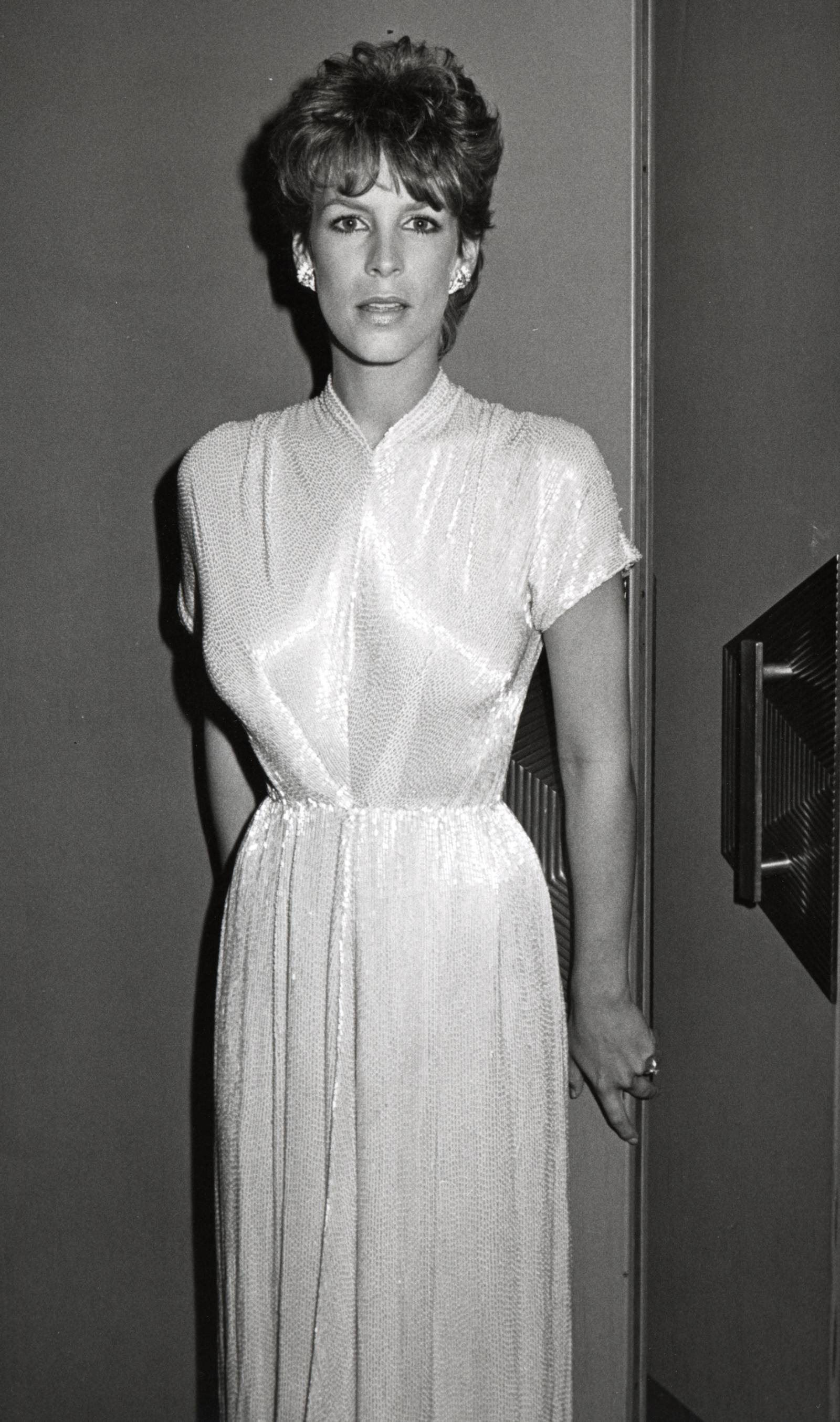 Jamie Lee Curtis w vintage sukni Jeana Louisa w 1983 roku