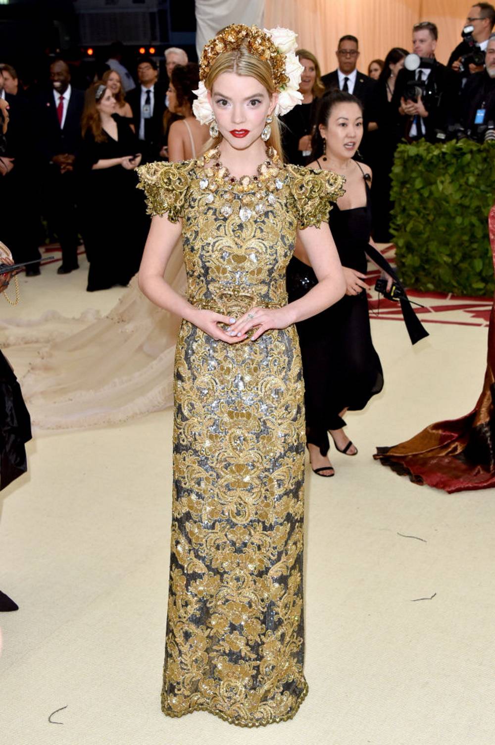 Złota kreacja Dolce&Gabbana, MET Gala 2018