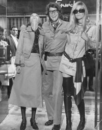Loulou de la Falaise z Yves Saint Laurentem i Betty Catroux na otwarciu butiku Rive Gauche w Londynie, 1969 rok, Fot. John Minihan/Evening Standard/Getty Images