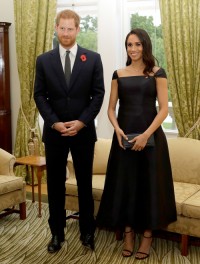 Księżna Sussex w kreacji Gabrieli Hearst, Fot. Getty Images