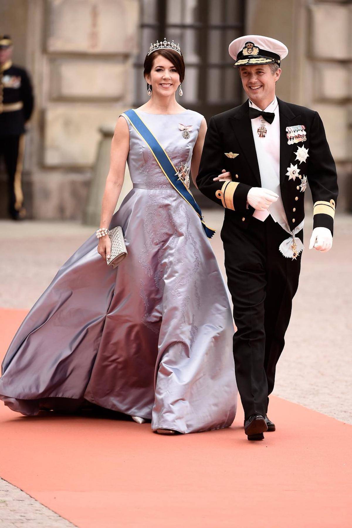 Maria, księżna koronna Danii, i Fryderyk, książę koronny Danii, na ślubie księcia szwedzkiego Karola Filipa i Sofii Hellqvist na Zamku Królewskim w Sztokholmie, 13 czerwca 2015 roku.