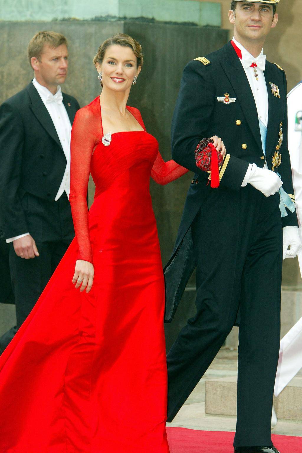Letycja, królowa Hiszpanii, i Filip, król Hiszpanii, na ślubie Marii, księżnej koronnej Danii, i Fryderyka, księcia koronnego Danii, w katedrze w Kopenhadze, 14 maja 2004 roku.