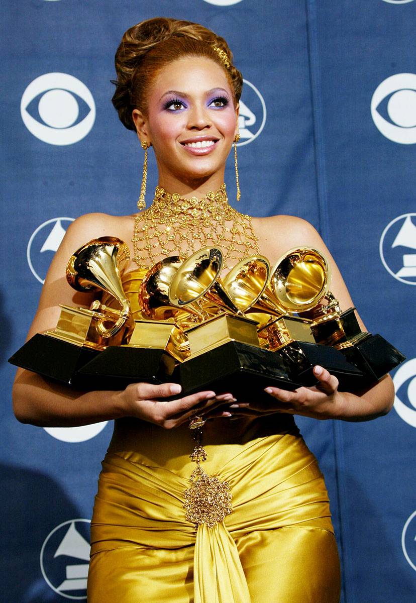 Beyoncé na rozdaniu nagród Grammy, 2004 rok