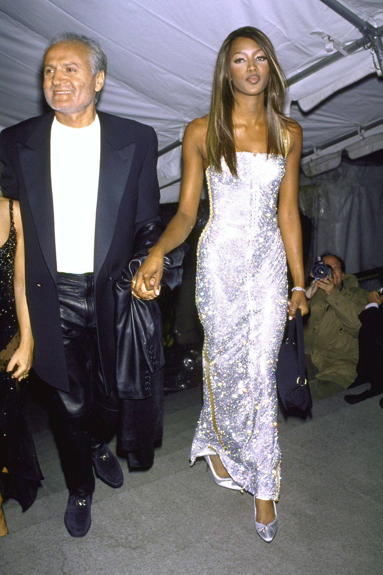 1995: Gianni Versace i Naomi Campbell