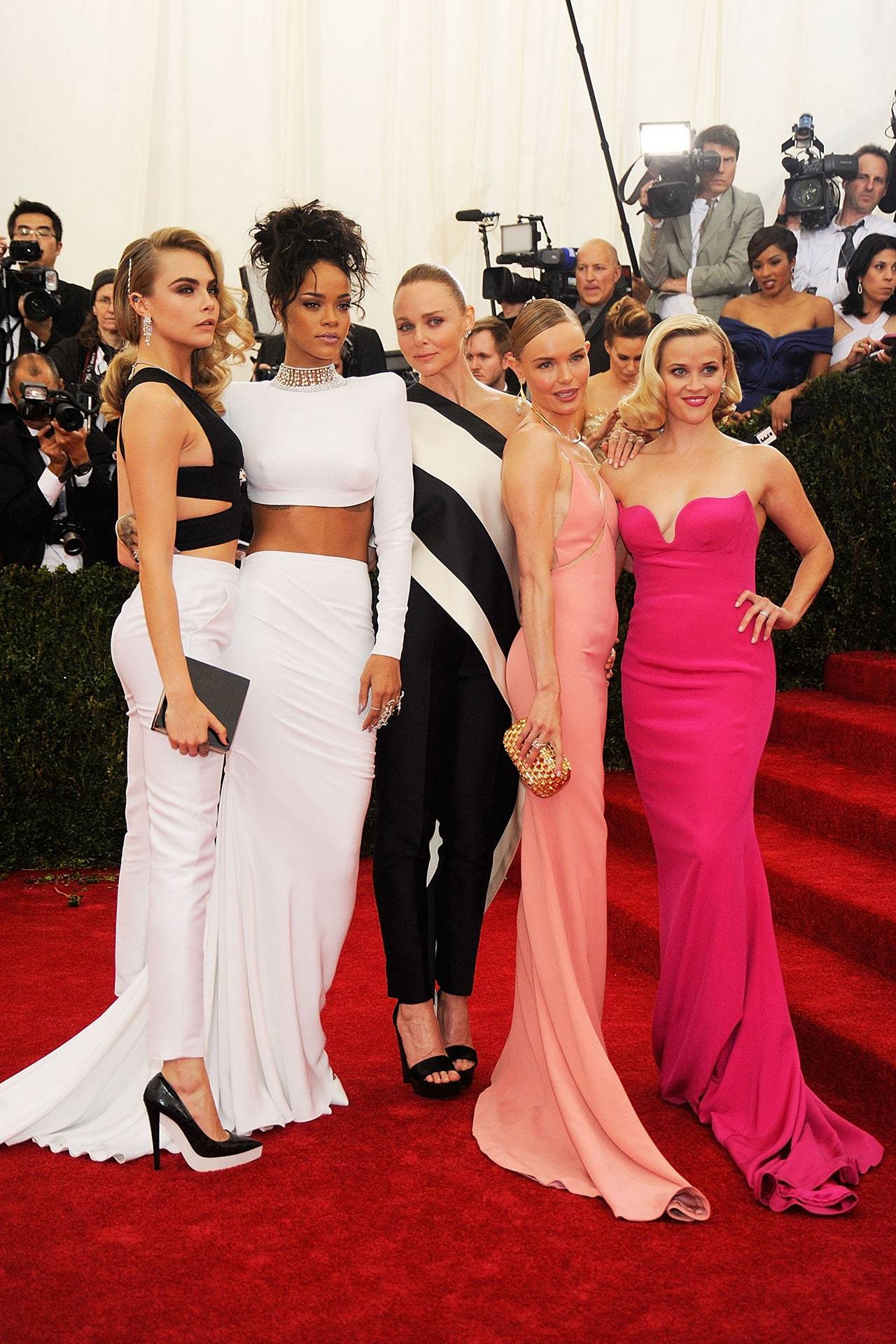 2014: Cara Delevingne, Rihanna, Stella McCartney, Kate Bosworth i Reese Witherspoon