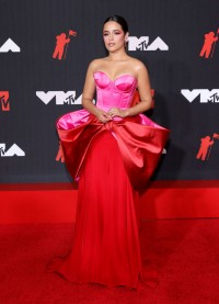 Camila Cabello w sukni Alexis Mabille, (Fot. Getty Images)