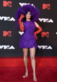 Kacey Musgraves w kreacji Valentino Haute Couture, (Fot. Getty Images)