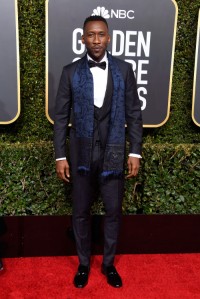 Mahershala Ali w garniturze Etro, fot. Getty Images