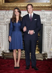 Księżna Kate podczas ogłoszenia zaręczyn w sukience marki Issa, Fot. Getty Images