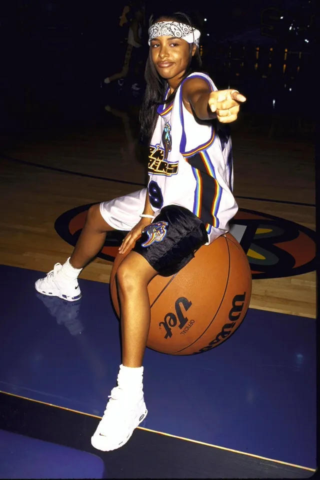 Aaliyah w programie „Rock N' Jock” nadawanym przez MTV 