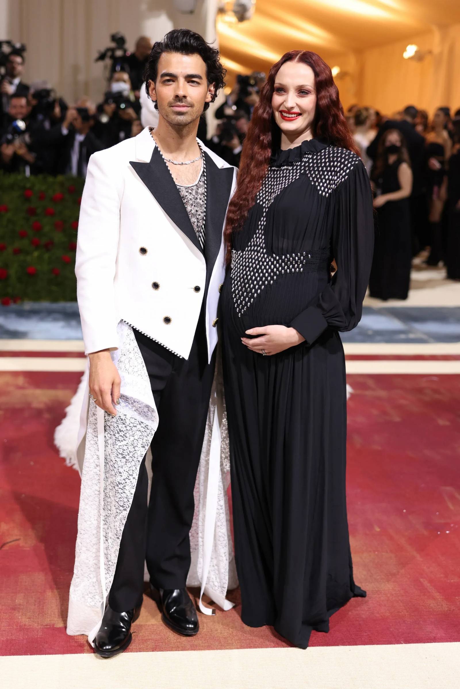 Joe Jonas i Sophie Turner w Louis Vuitton