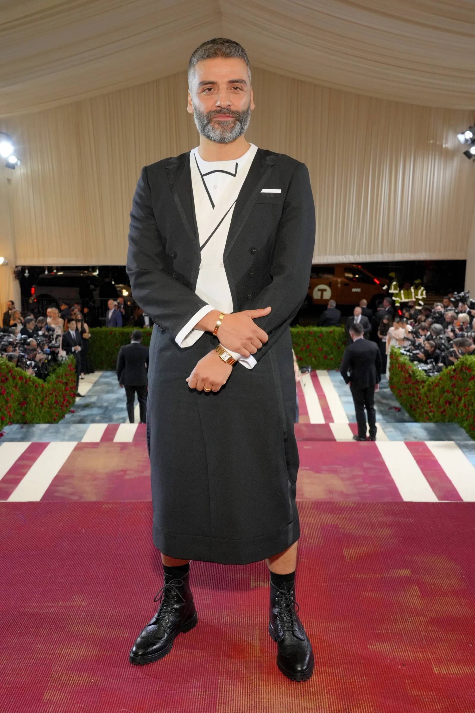 Oscar Isaac w Thom Browne