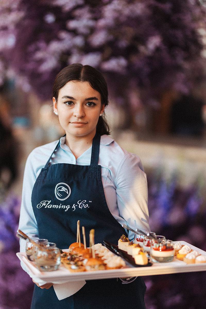 Wieczór uprzyjemniały przekąski z restauracji Flaming & Co.