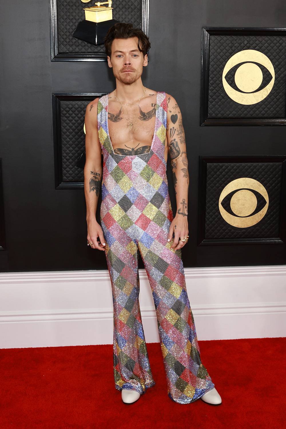 Harry Styles w kombinezonie