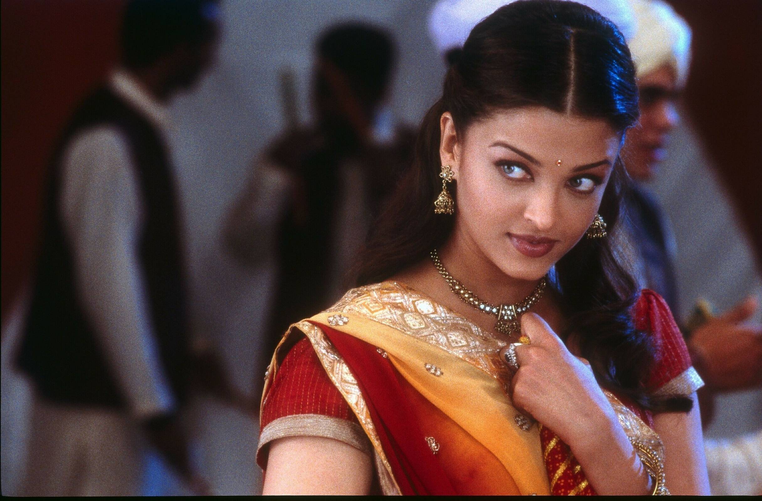 Aishwarya Rai Bachchan (Lalita Bakshi) w „Dumie i uprzedzeniu” 