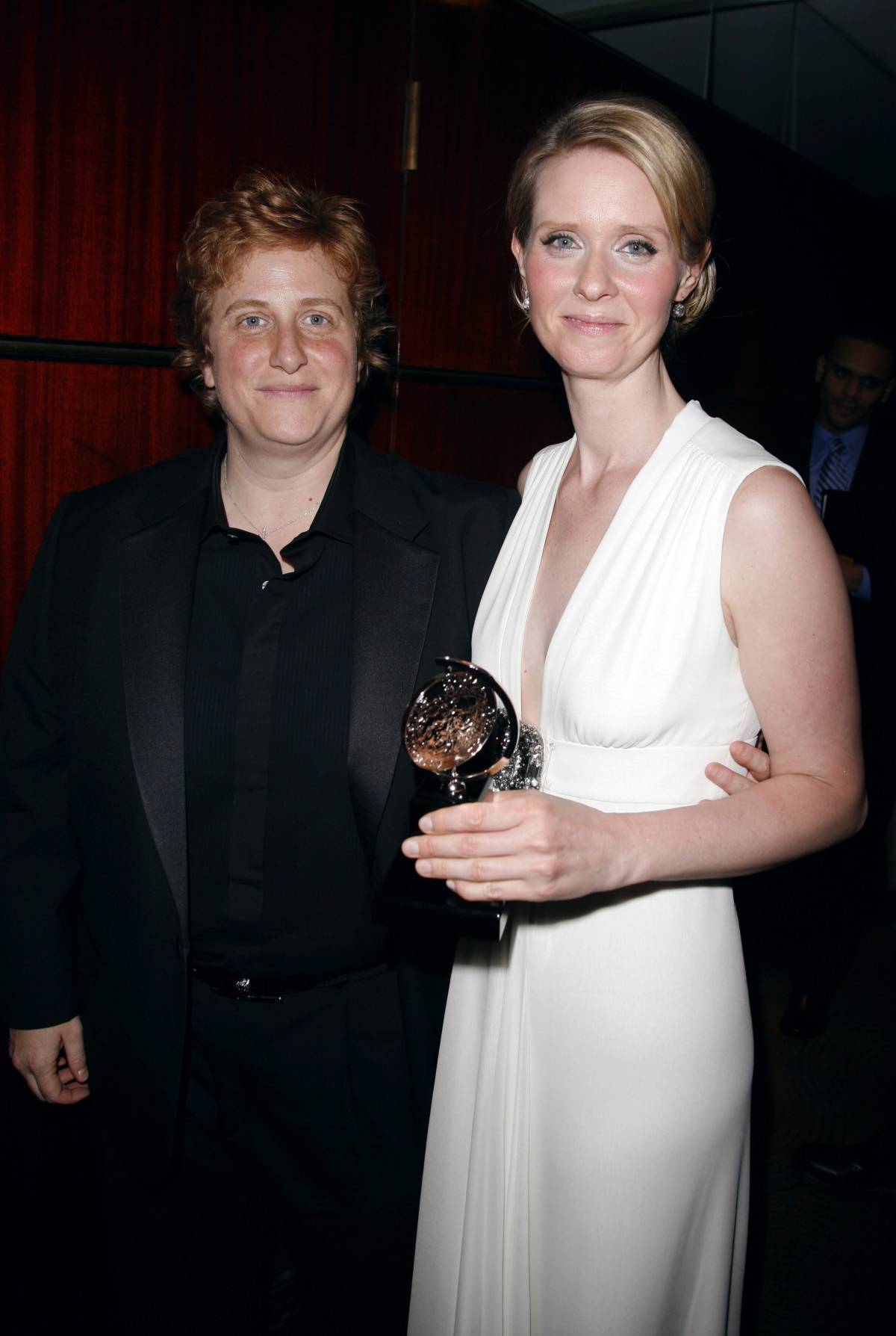 Cynthia Nixon i Christine Marinoni na rozdaniu nagród Tony w 2006 roku 