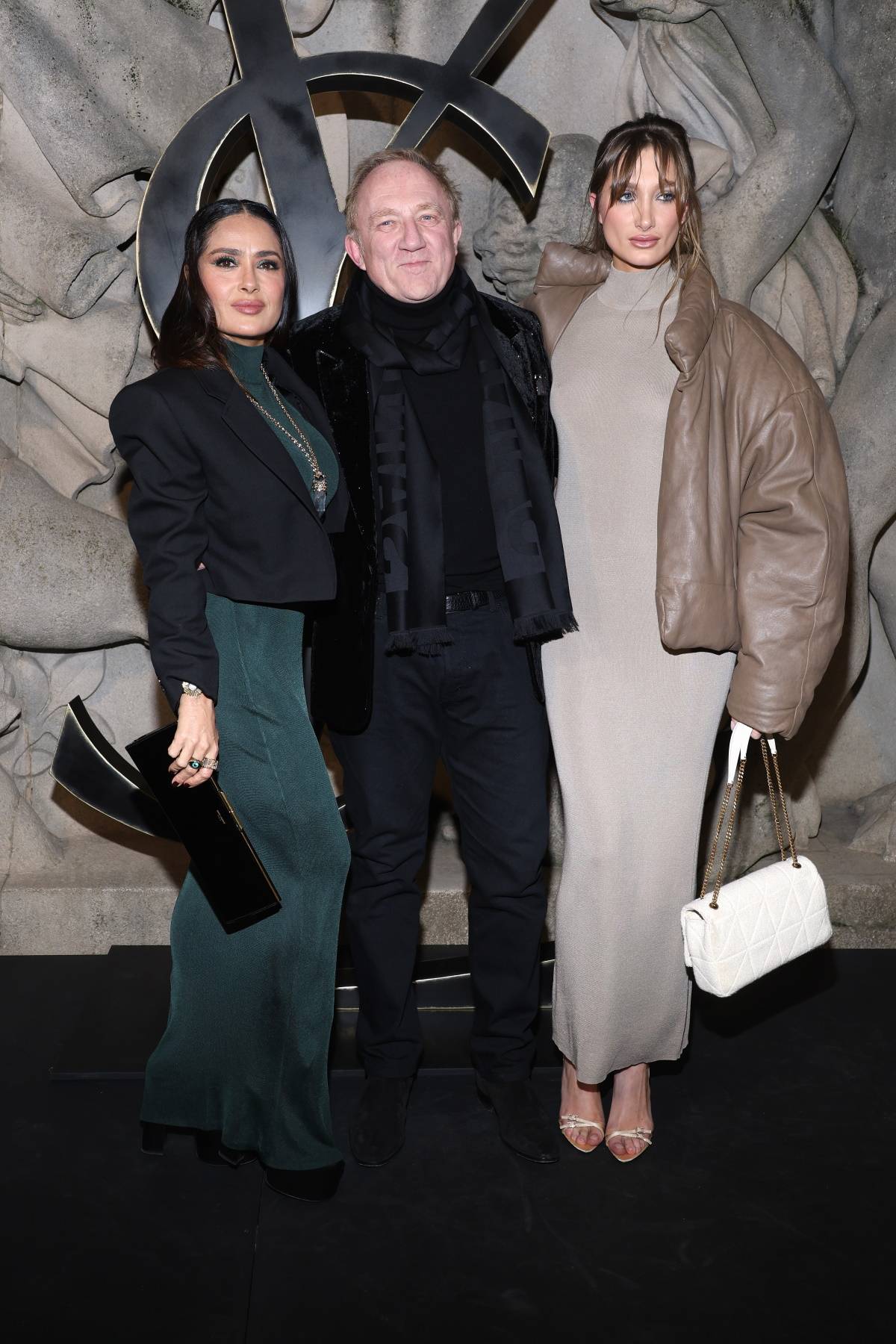 Salma Hayek z mężem i pasierbicą