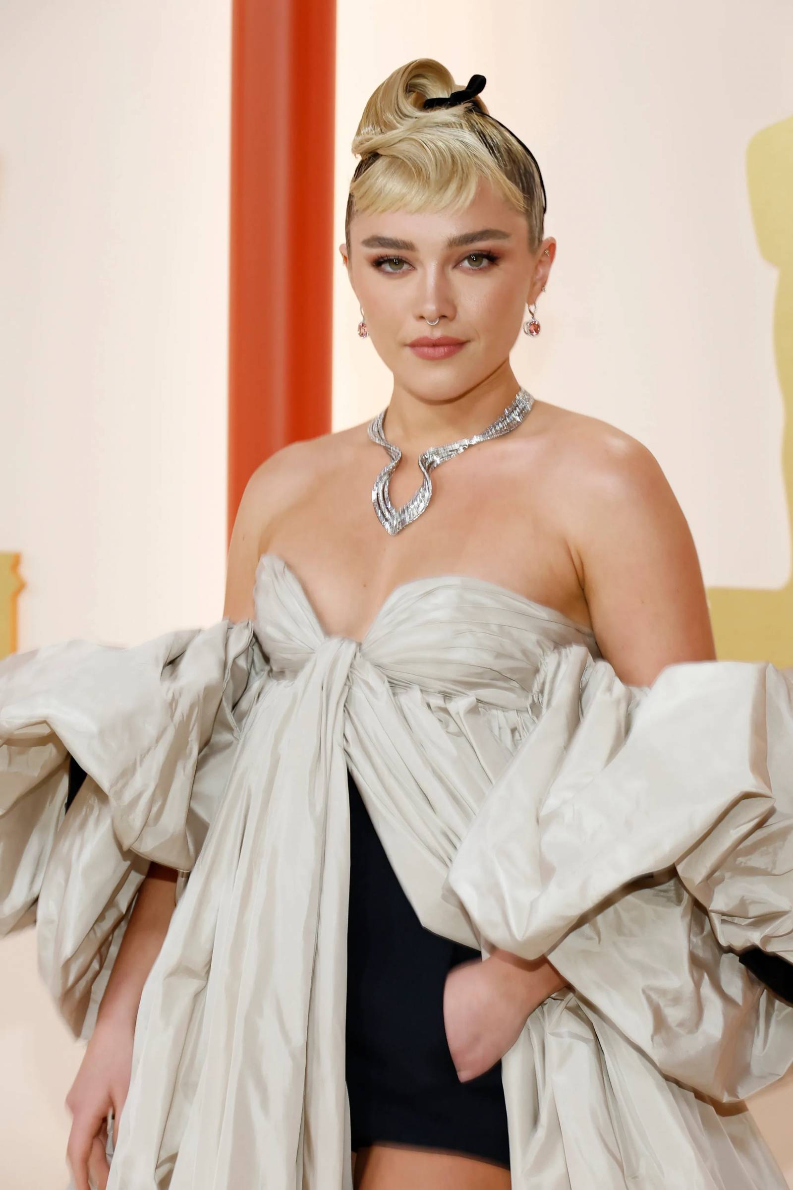 Florence Pugh w biżuterii Tiffany & Co., 2023 rok