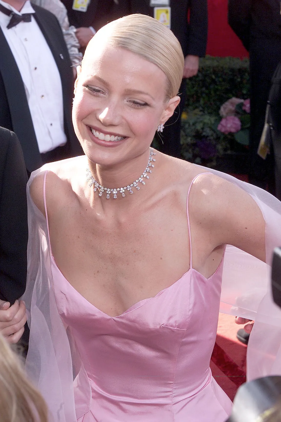 Gwyneth Paltrow w biżuterii Harry Winston, 1999 rok