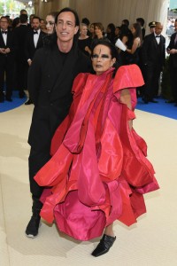 Michelle Lamy w kreacji Comme des Garçons, 2017 rok , Fot. Dia Dipasupil/Getty Images 