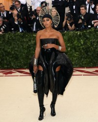 Solange Knowles w kreacji Iris von Herpen, 2018 rok , Fot.  Taylor Hill/Getty Images