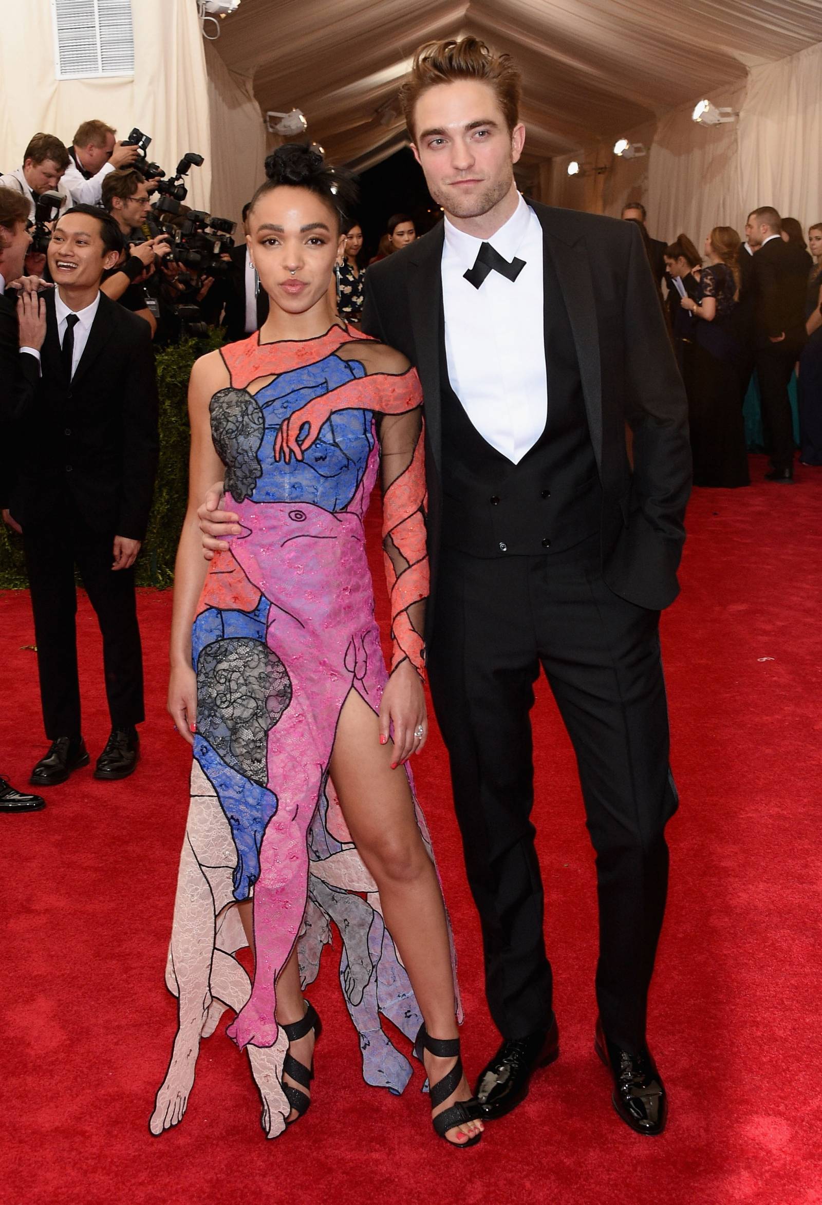 Robert Pattinson (i FKA Twigs), 2015