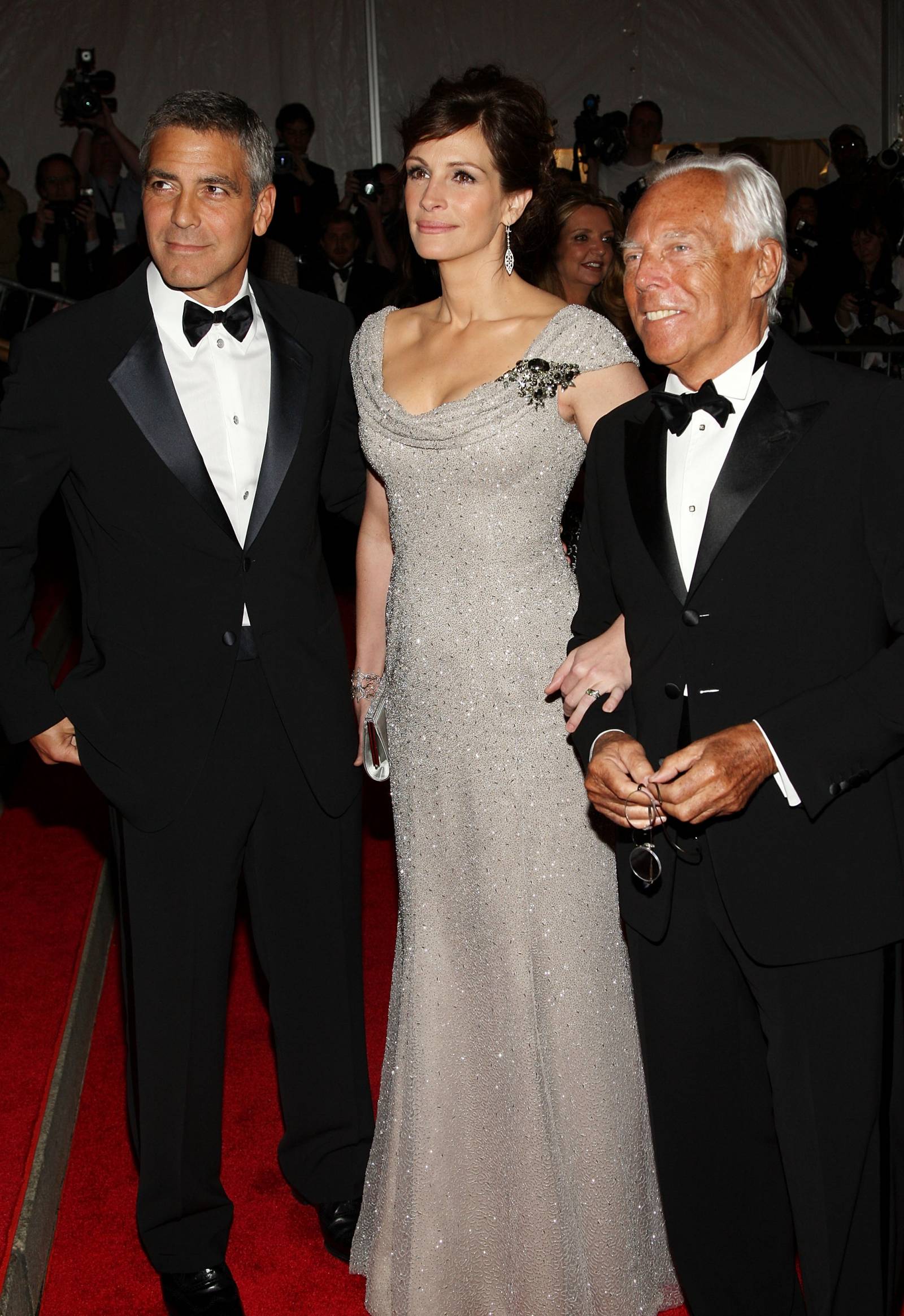 George Clooney (w towarzystwie Julii Roberts i Giorgio Armaniego), 2008