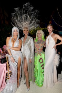 Jennifer Lopez, Celine Dion, Donatella Versace i Rosie Huntington-Whiteley, Fot. Getty Images