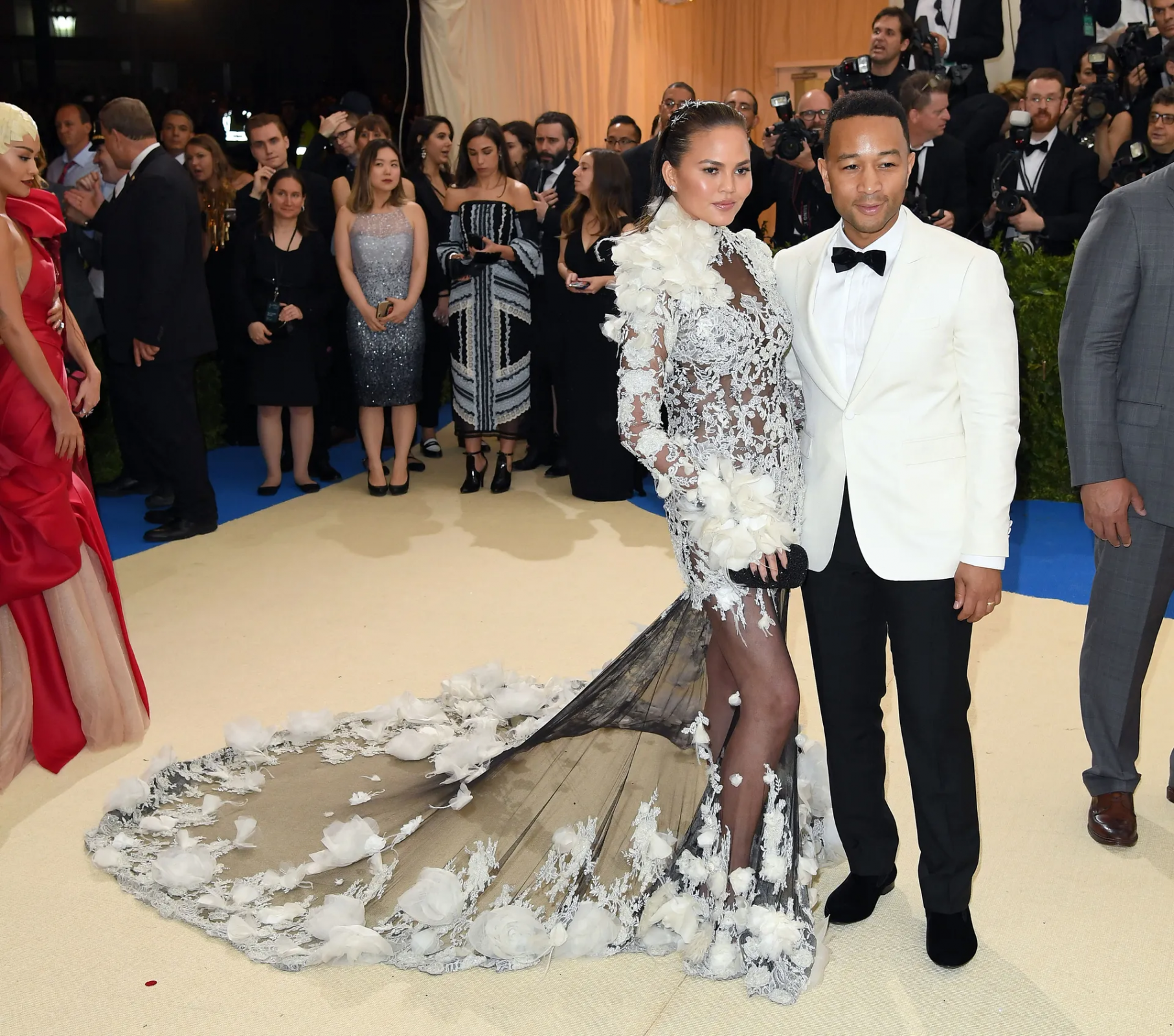 Chrissy Teigen w Marchesa, 2017