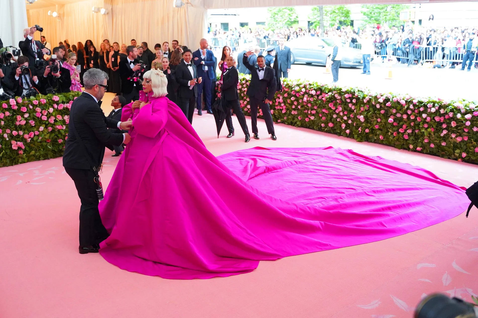 Lady Gaga w Brandon Maxwell, 2019