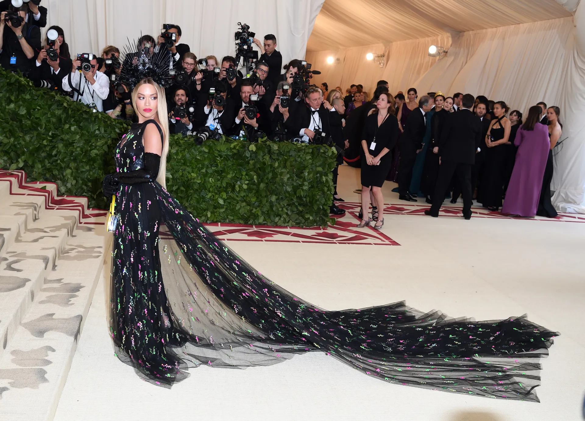 Rita Ora w Pradzie, 2018