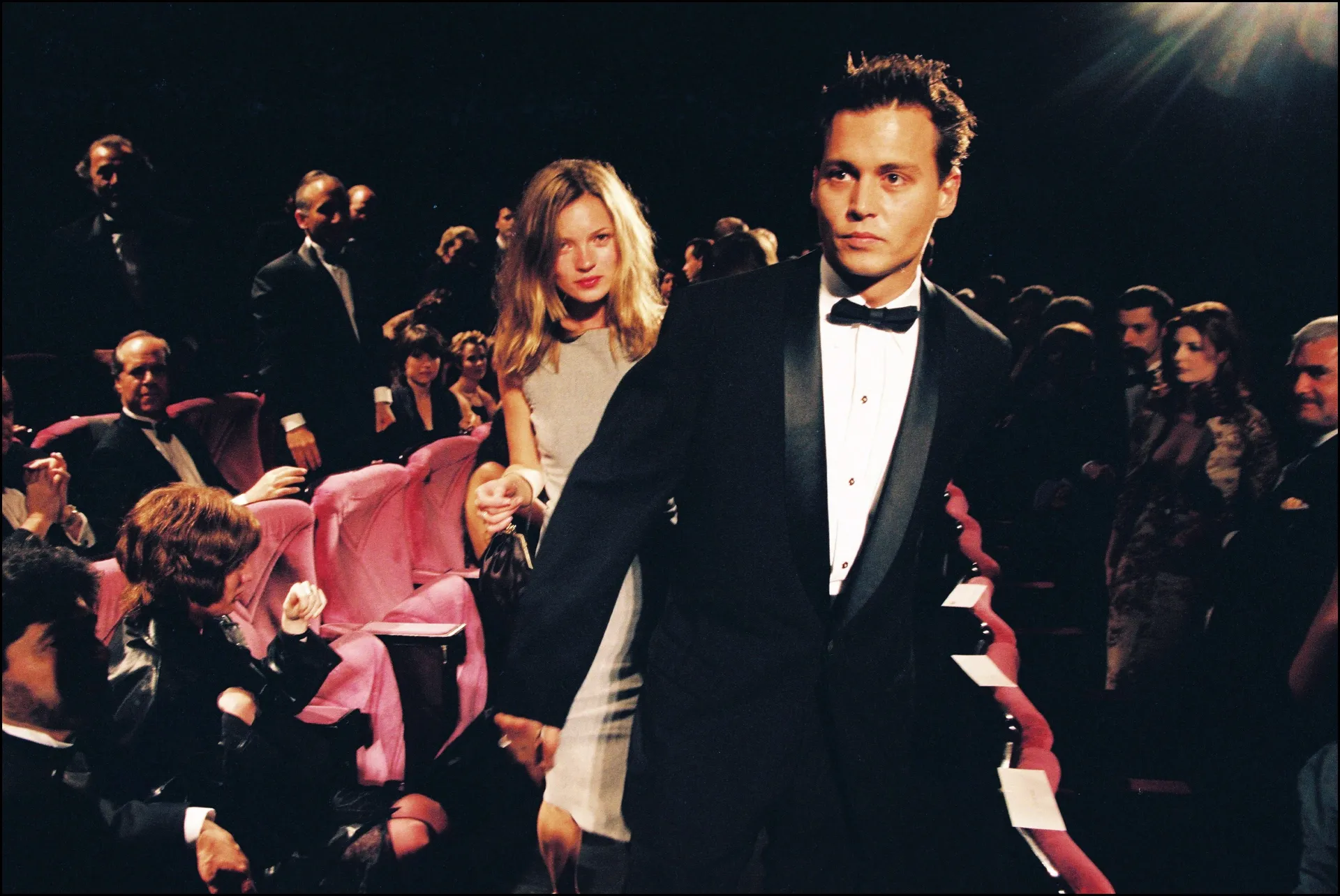 Johnny Depp i Kate Moss na pokazie filmu „Odważny” na Festiwalu Filmowym w Cannes w 1997 roku