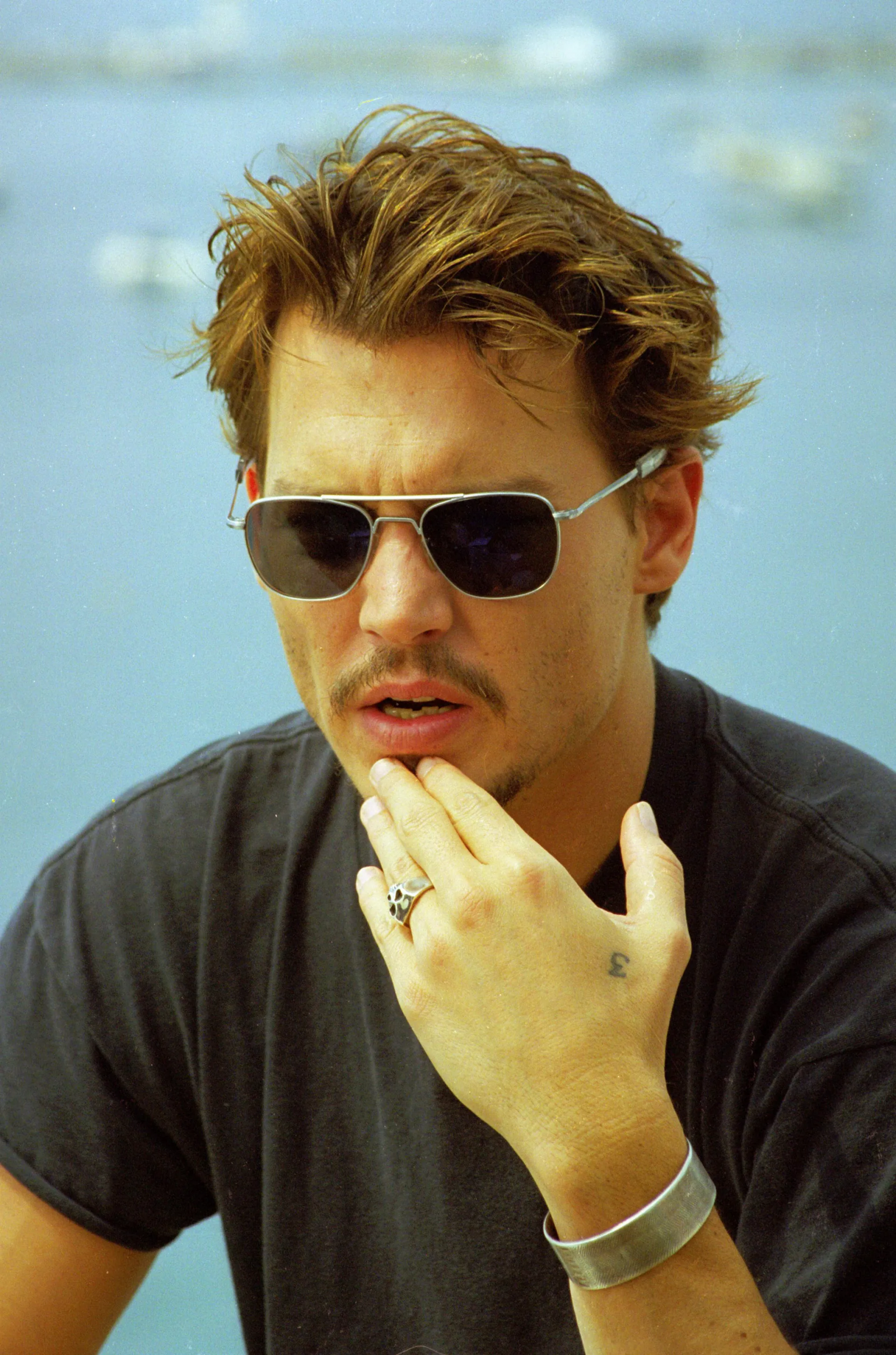 Johnny Depp w Cannes w 1998 roku