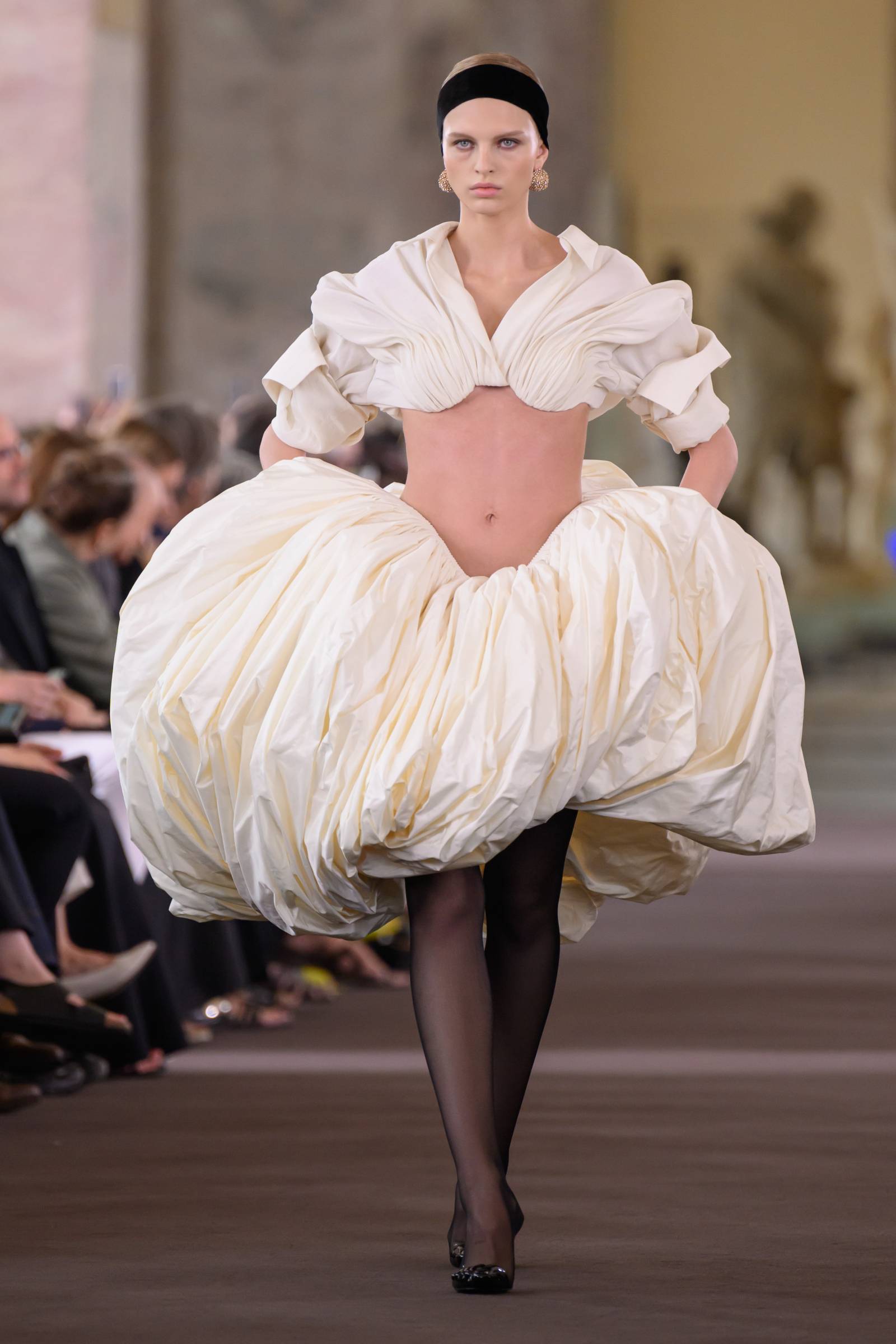 Schiaparelli haute couture jesień-zima 2023-2024