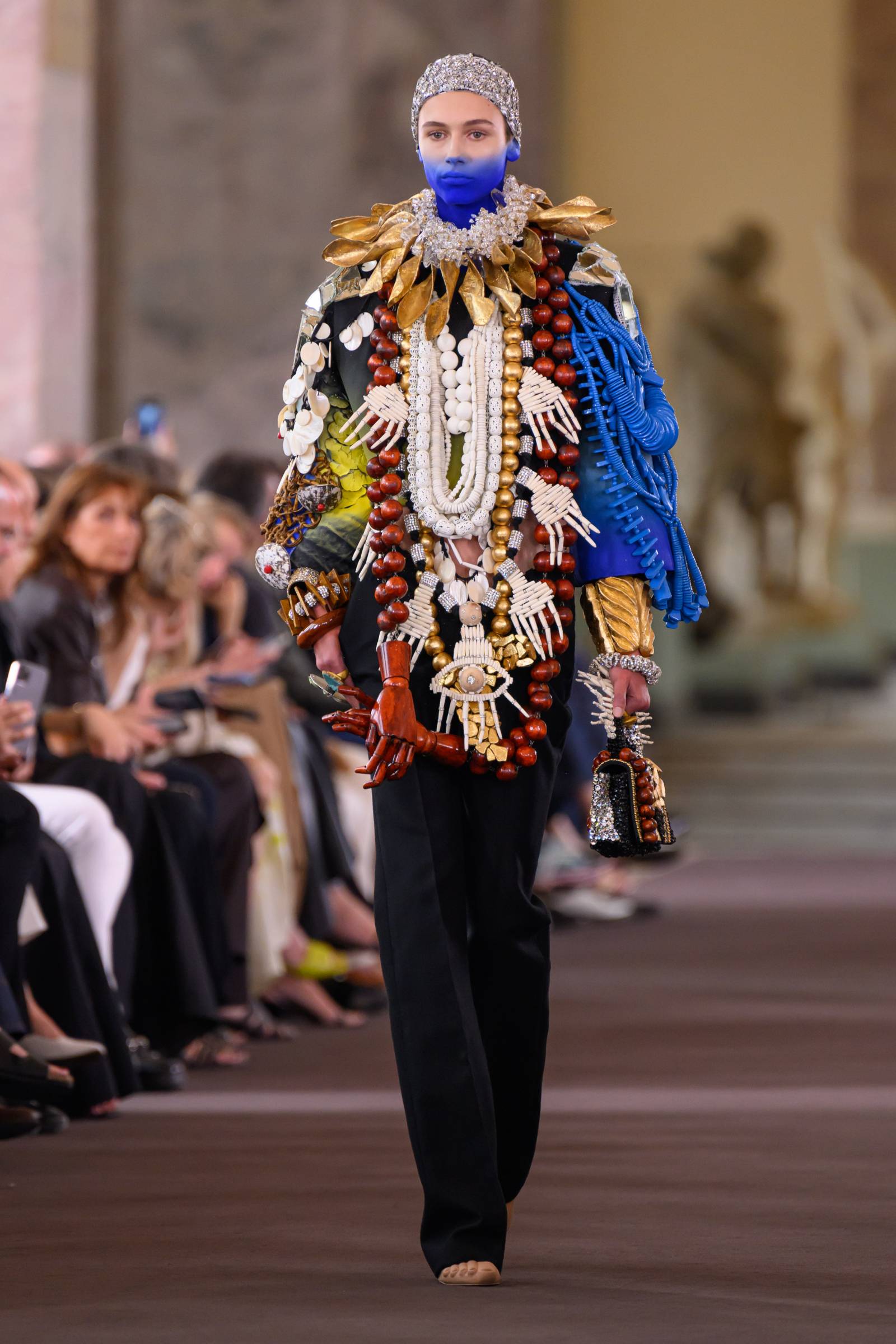 Pokaz Schiaparelli haute couture jesień-zima 2023-2024