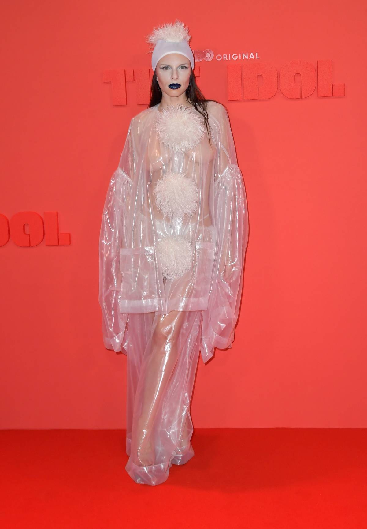Julia Fox na premierze „Idola” na Festiwalu w Cannes 2023