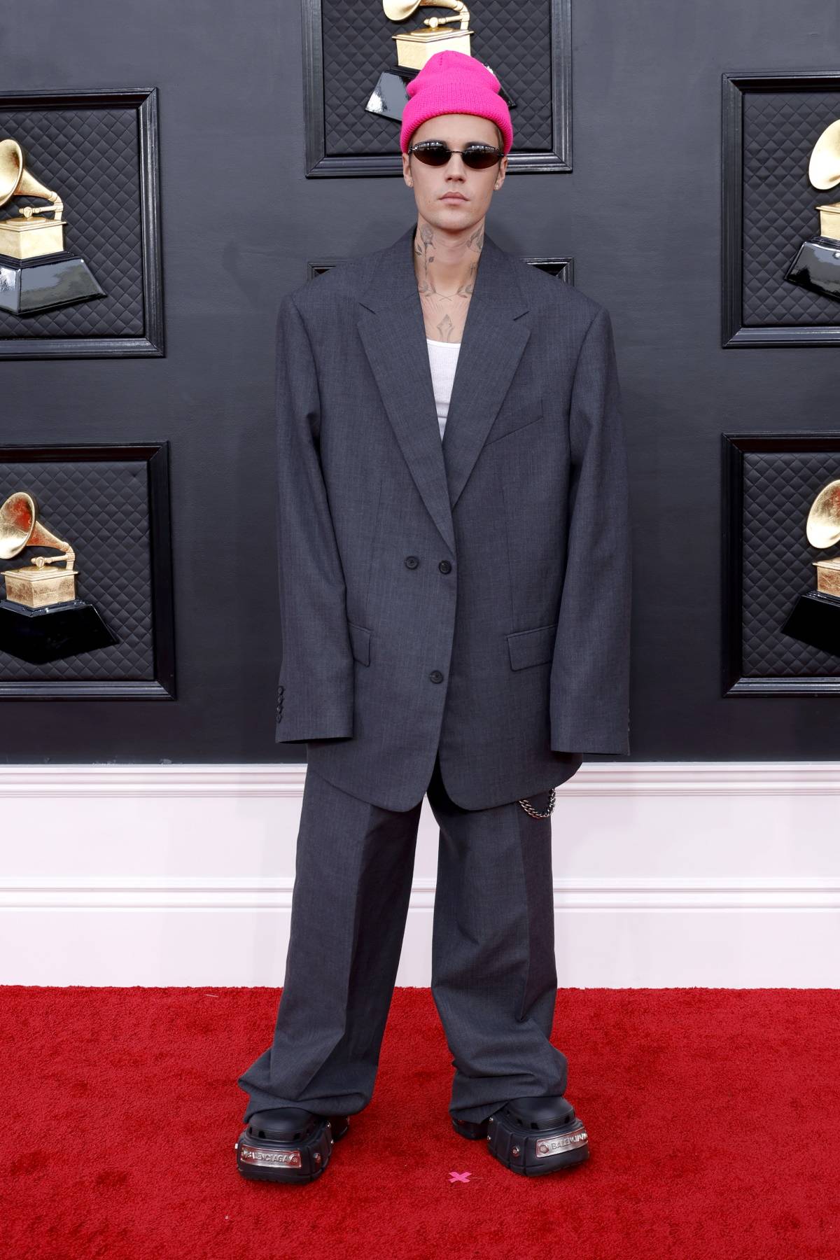 Justin Bieber w butach Crocs x Balenciaga