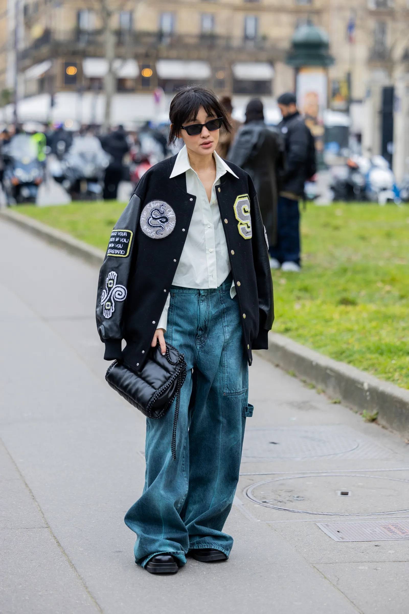 Ran Chen podczas tygodnia mody w Paryżu jesień-zima 2023-2024 (Fot. Christian Vierig/Getty Images)
