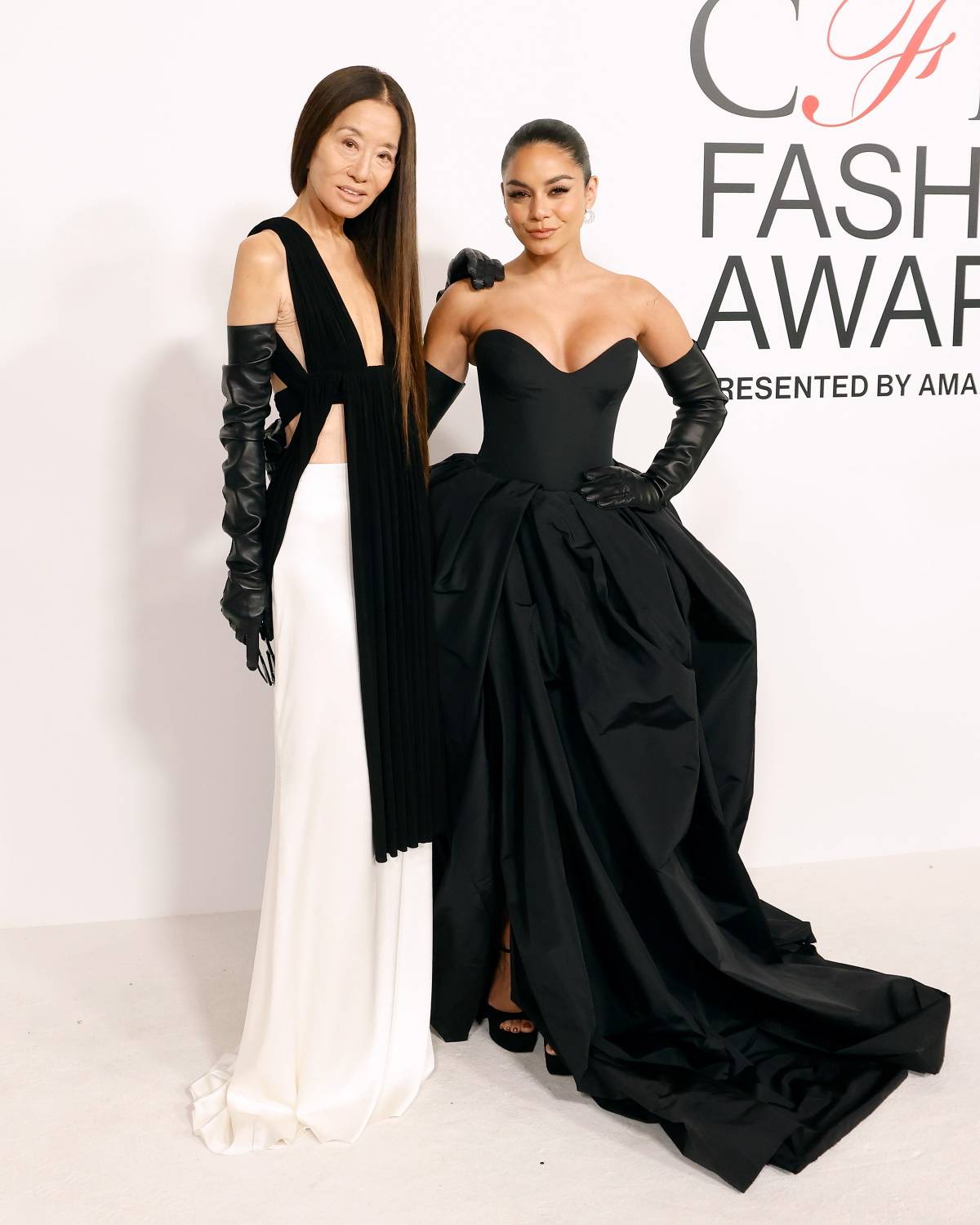 Vera Wang i Vanessa Hudgens
