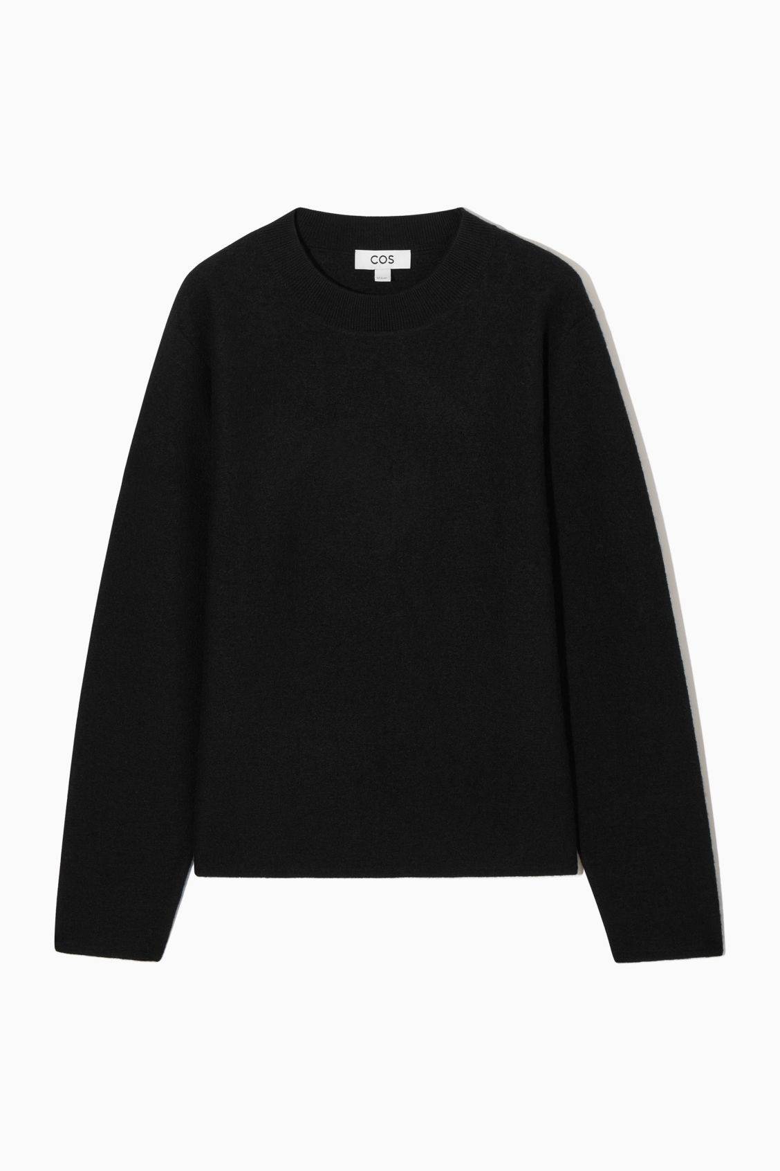 Czarny sweter COS