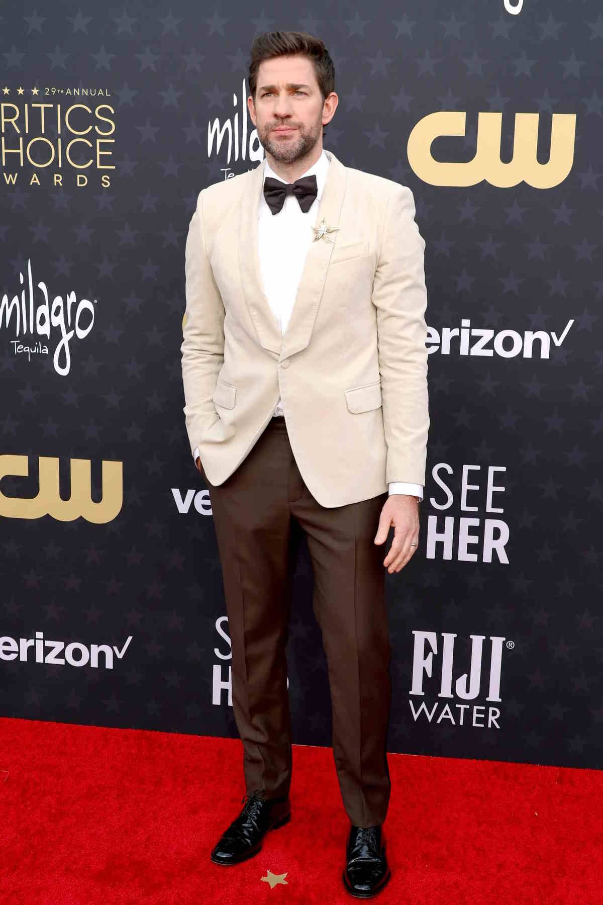 John Krasinski w Tiffany & Co.
