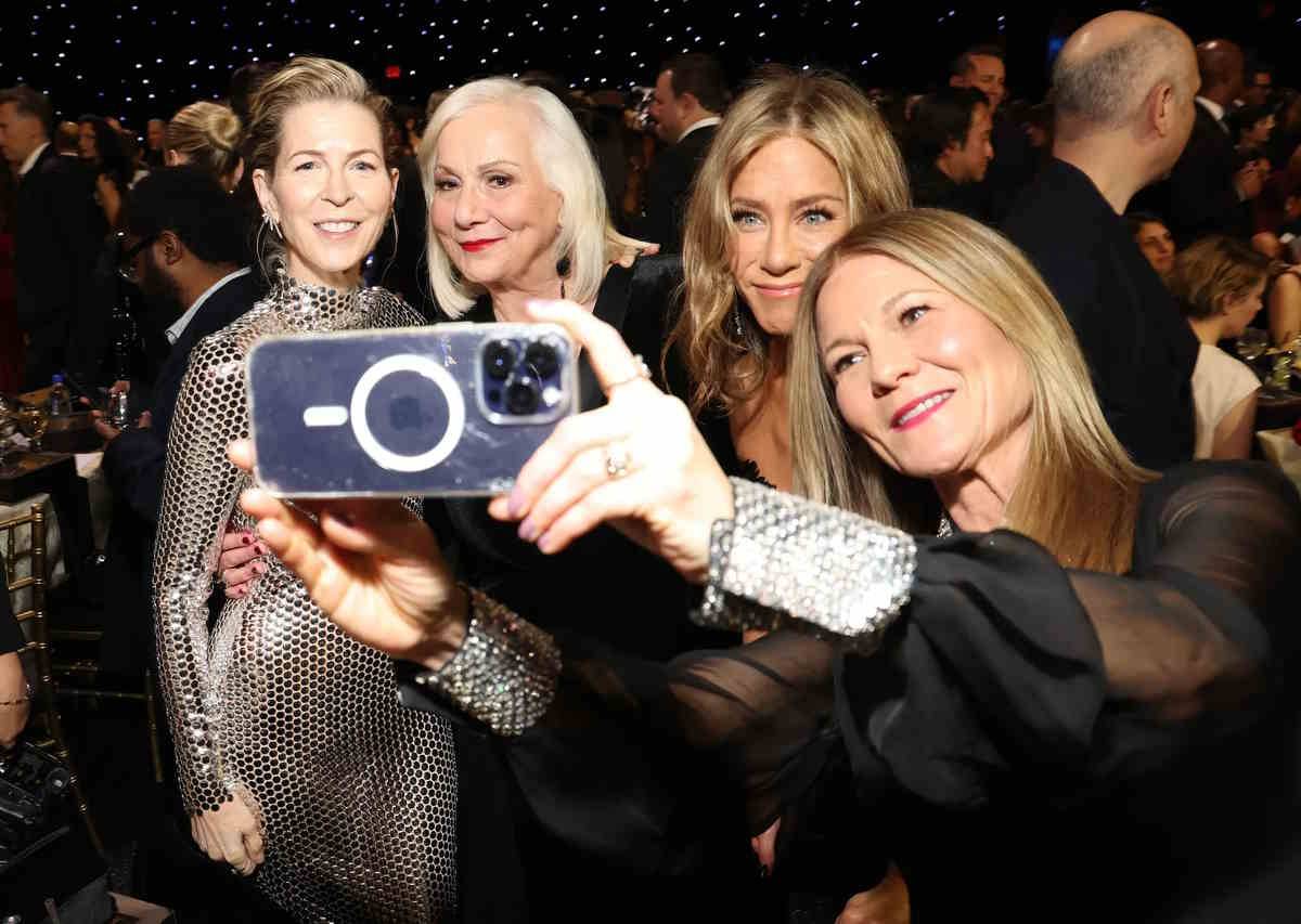 Charlotte Stoudt, Mimi Leder, Jennifer Aniston i Kristin Hahn