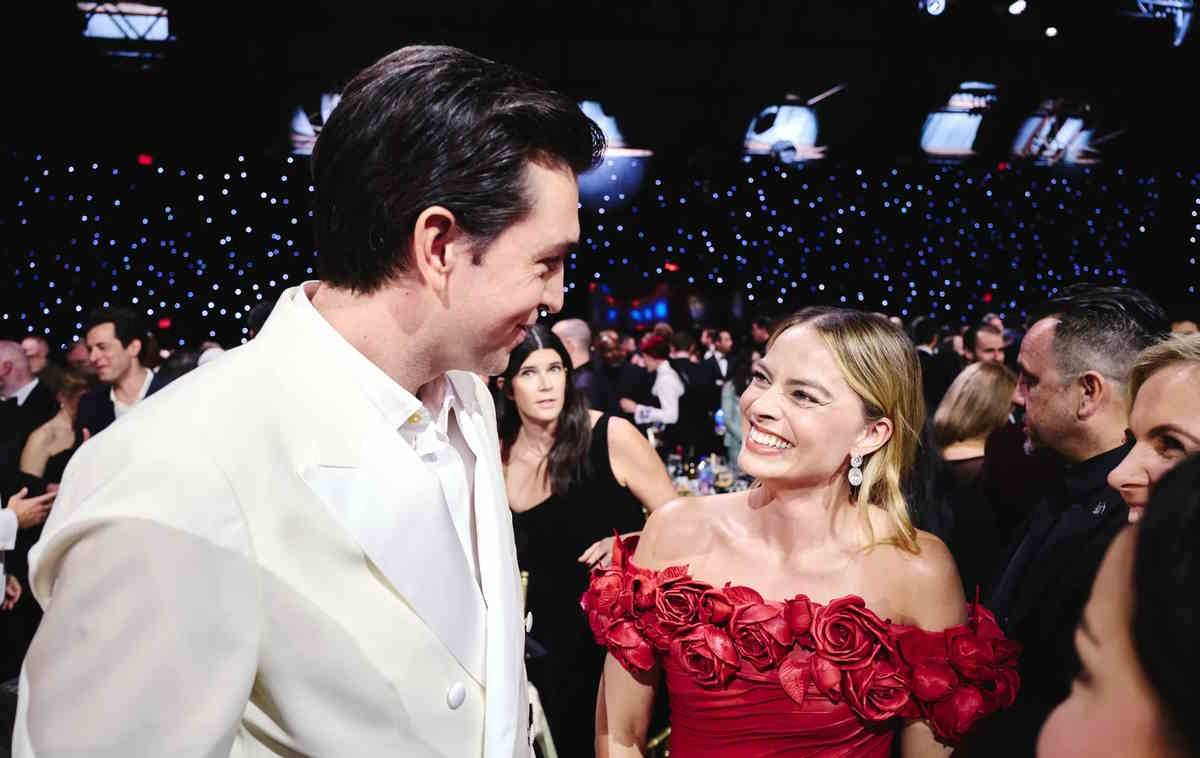 Nicholas Braun i Margot Robbie