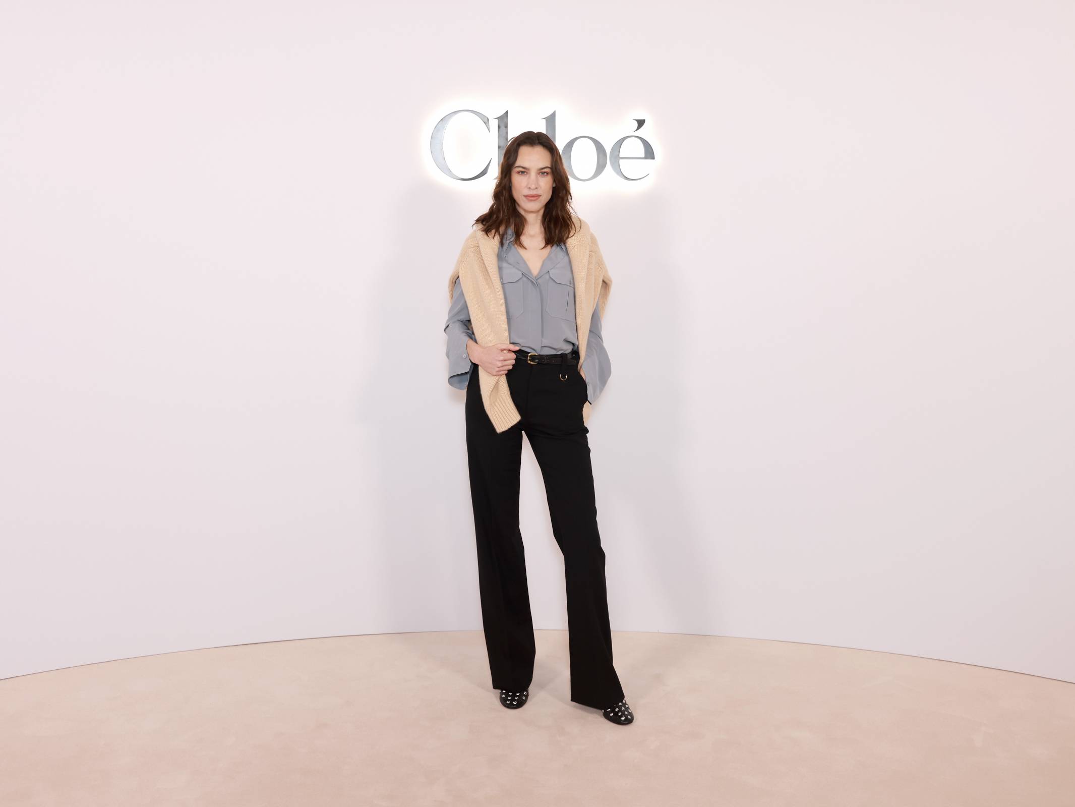 Alexa Chung na pokazie Chloé jesień-zima 2024-2025