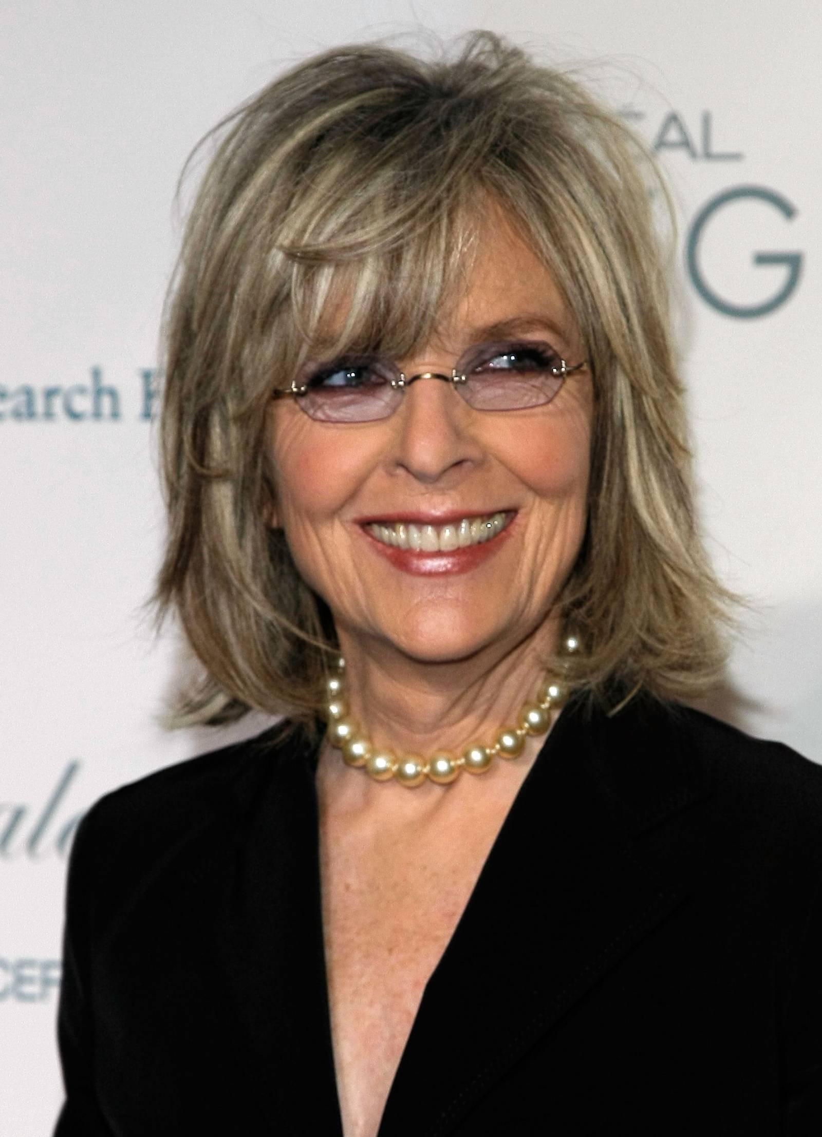 Warstwowy bob z grzywką Diane Keaton