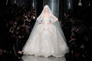 Elie Saab,  Haute-Couture Wiosna/Lato 2013, (Fot. Getty Images)