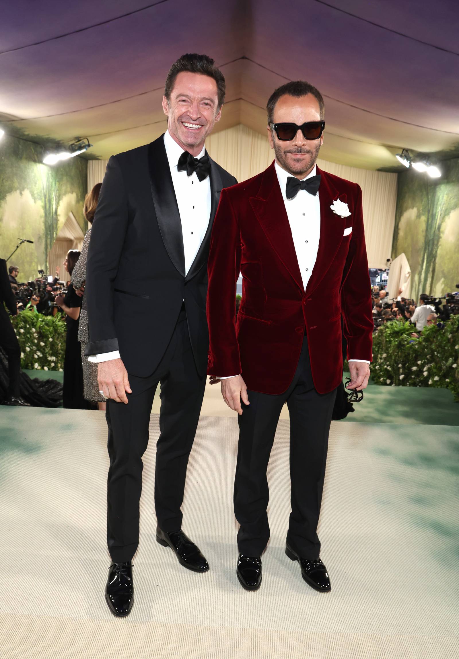 Hugh Jackman w Tomie Fordzie i Tom Ford w Saint Laurent