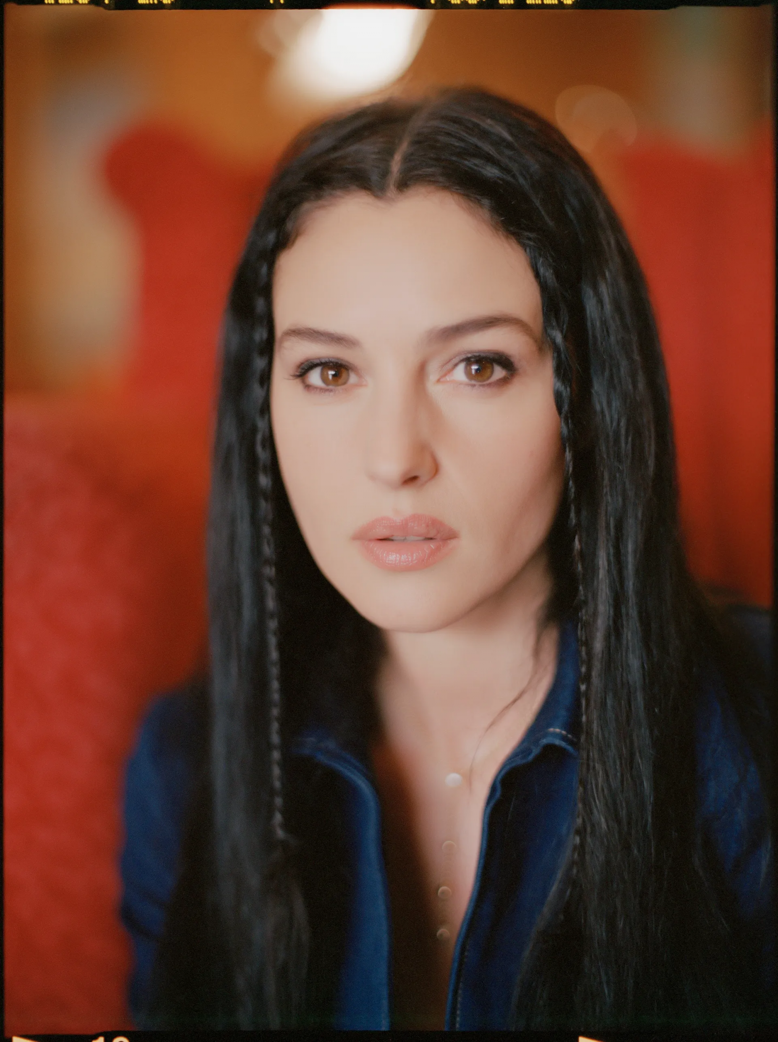 Włoska aktorka Monica Bellucci w Hotelu Carlton w Cannes (1997 rok). 