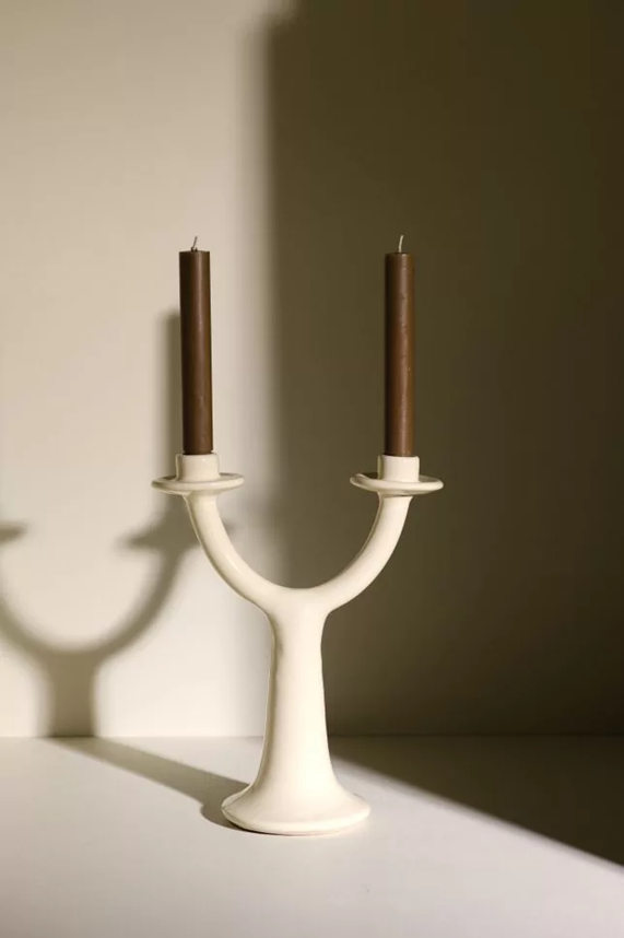 Dwuramienny świecznik ceramiczny, krem
